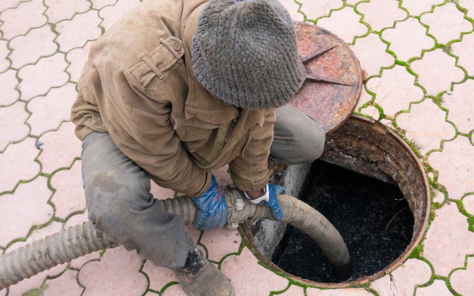 comment déboucher des wc Montreuil